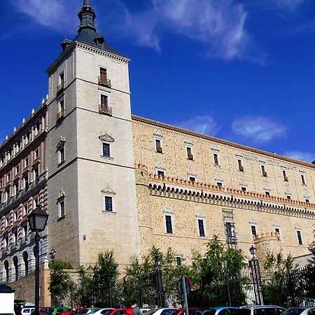 Apartamentos Suenos De Toledo Exterior photo